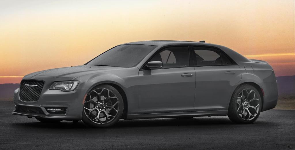 040516 CC 2017 Chrysler 300S makes big, bold statement 1