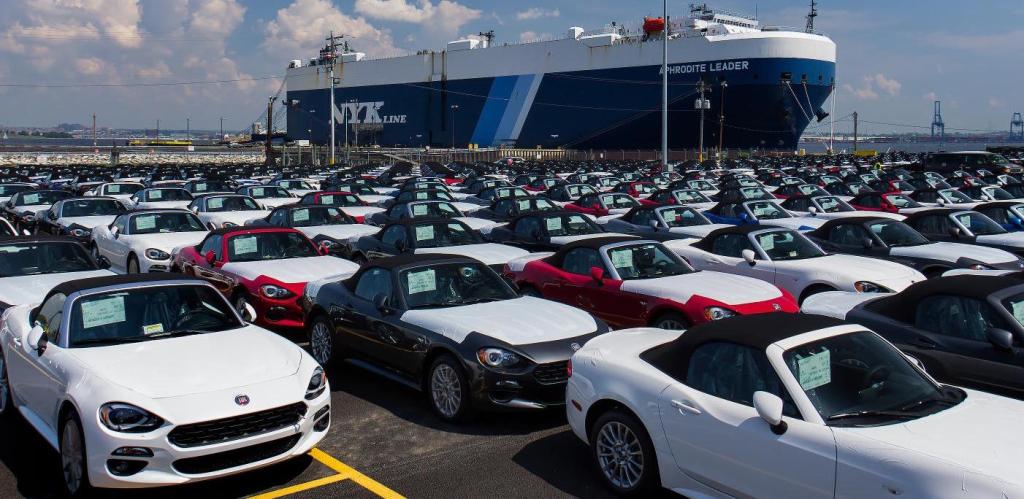 A sea of FIAT® 124 Spiders, ready to hit the road.