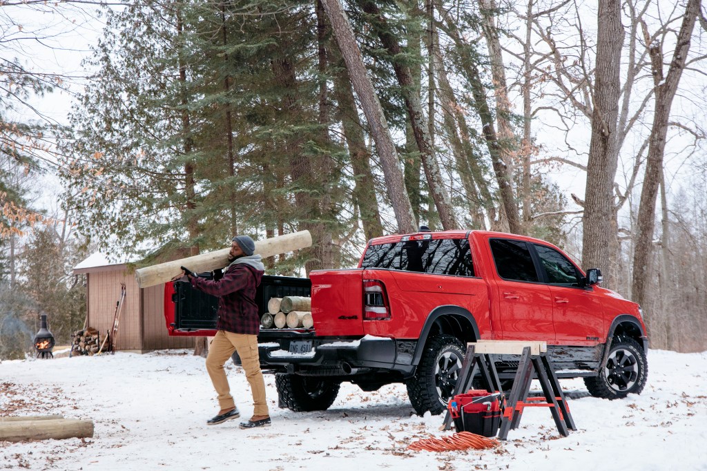 2019 Ram 1500 barn-door tailgate