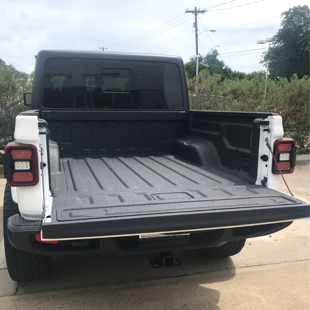 Jeep Gladiator truck bed