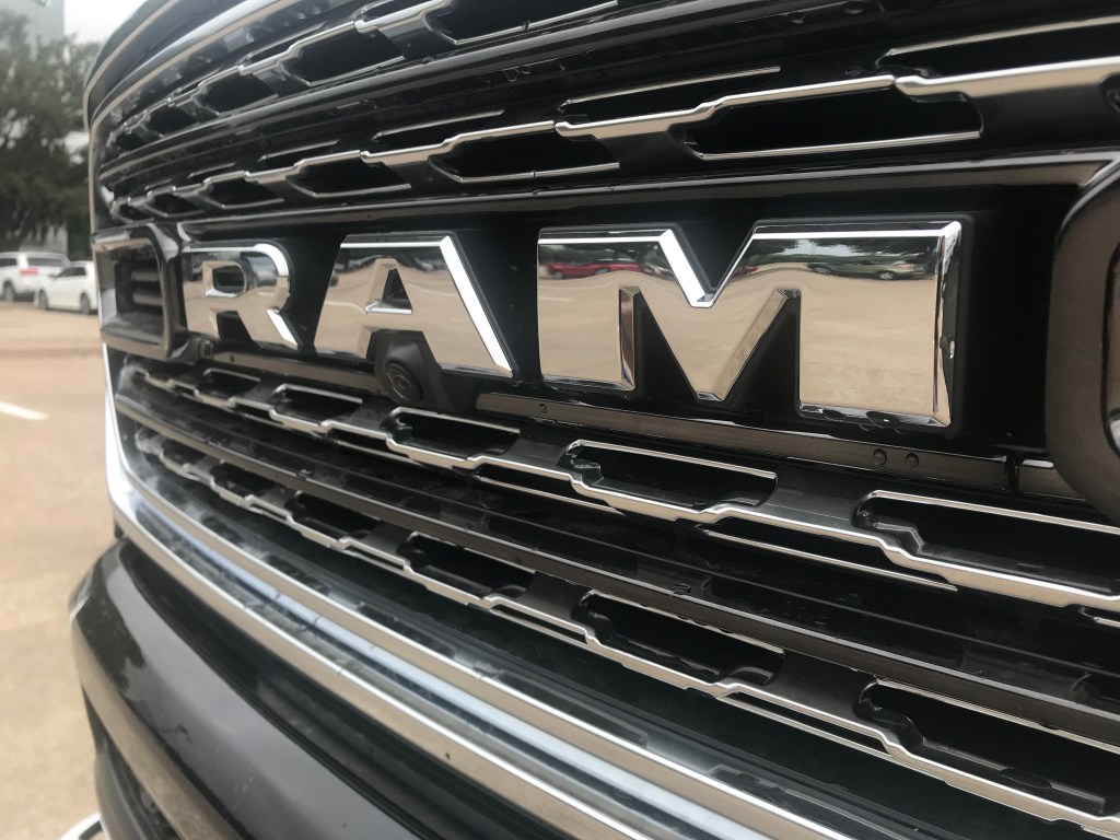 2020 Ram 1500 front grille