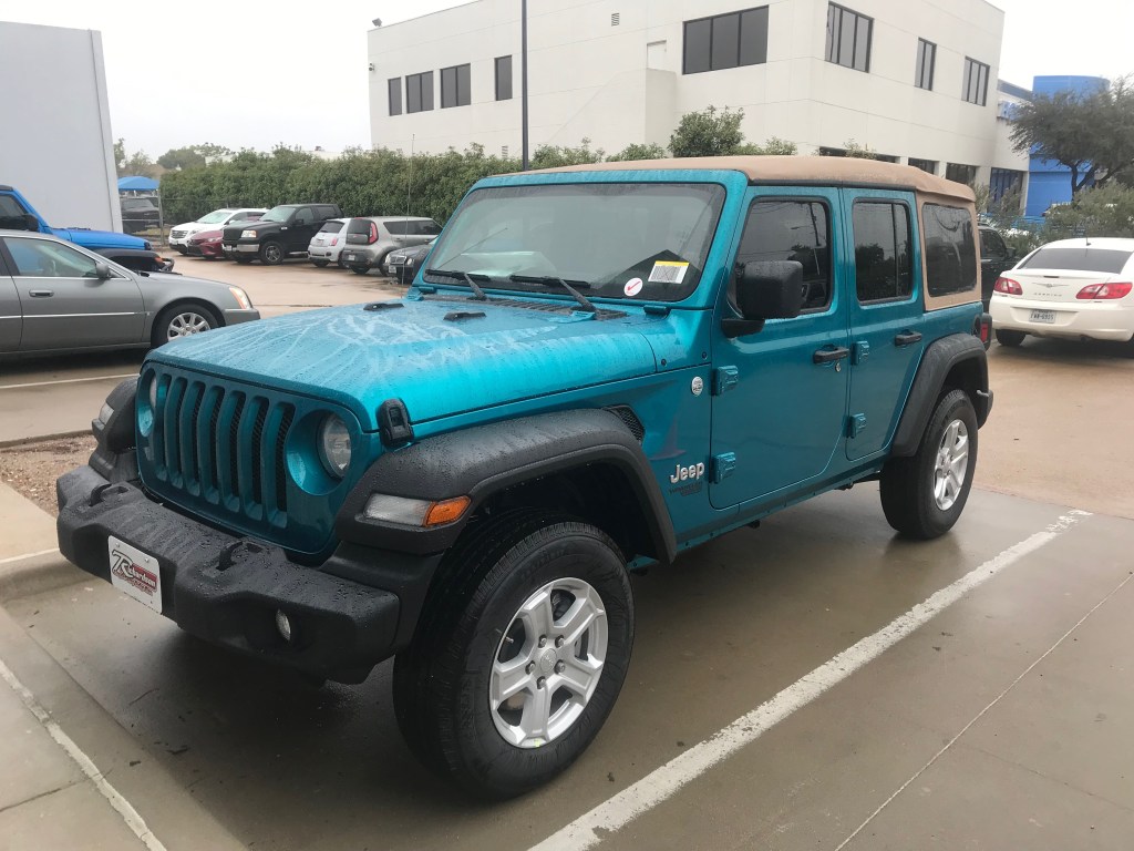 Chrysler Capital Test Drive: 2020 Jeep Wrangler - Chrysler Capital