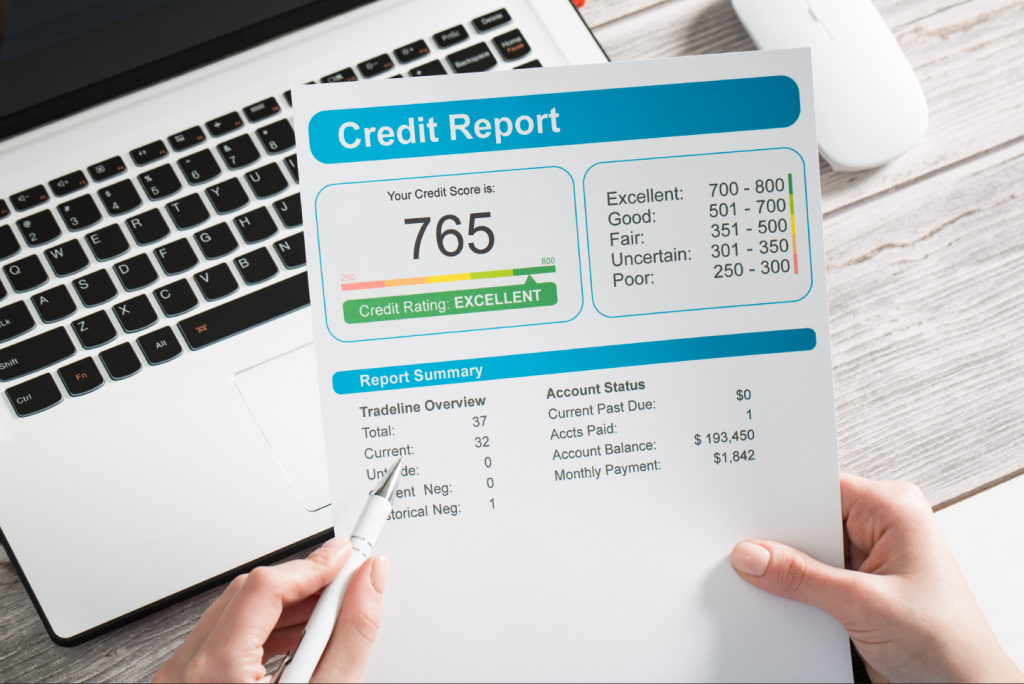 Consumer holding credit score print-out