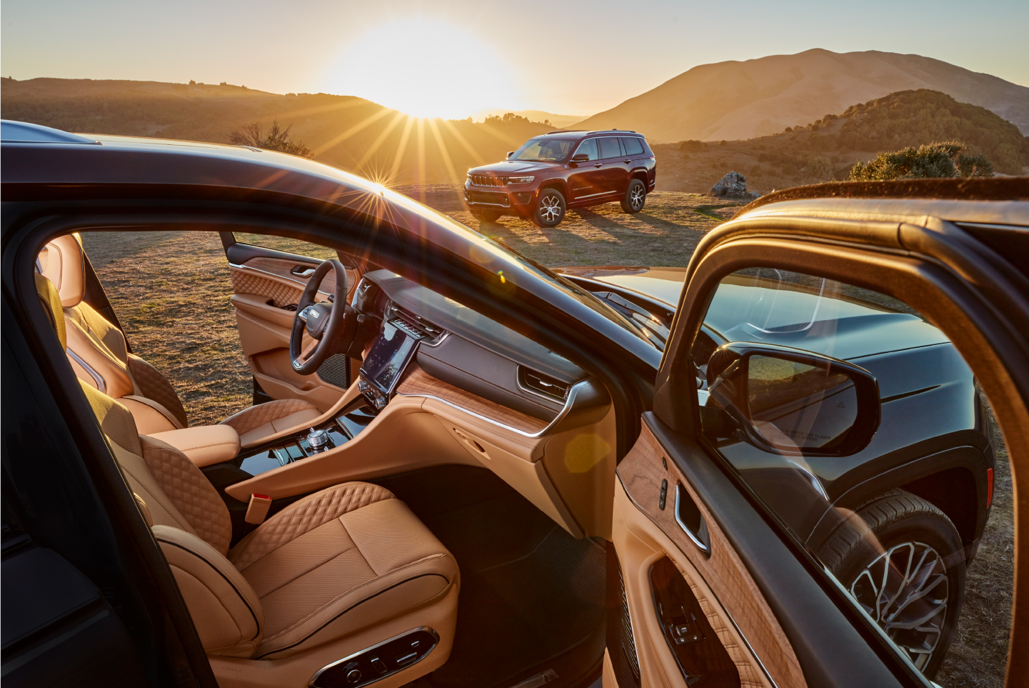 Grand Cherokee L interior